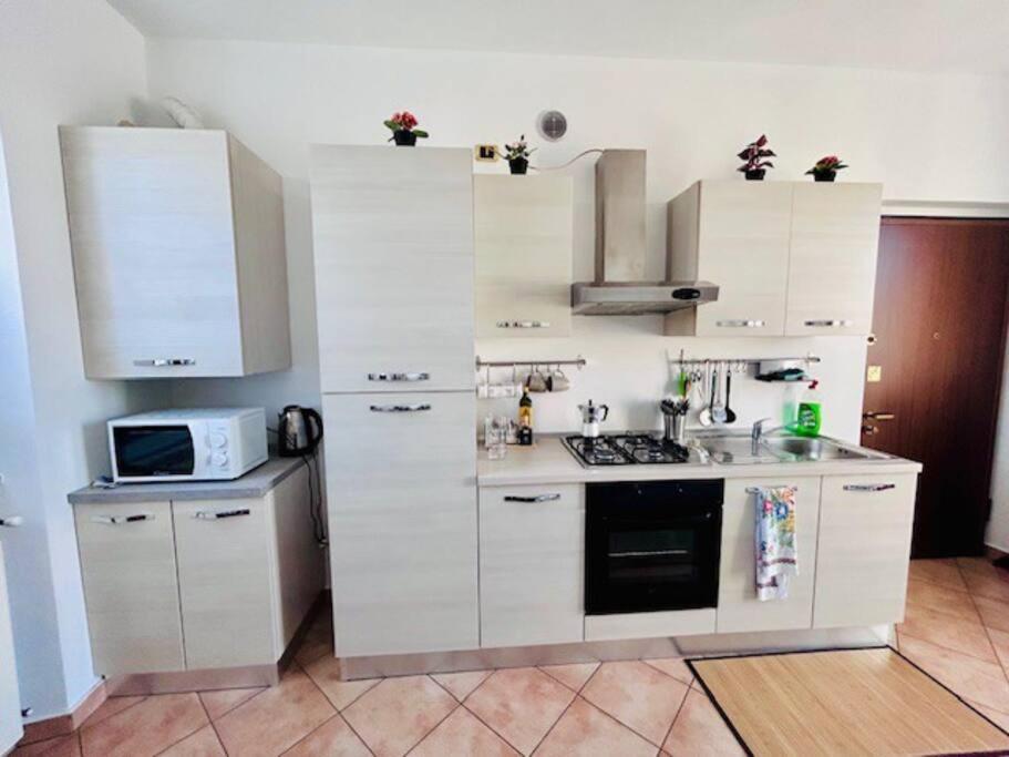 Casa Lucia A Carugo公寓 外观 照片